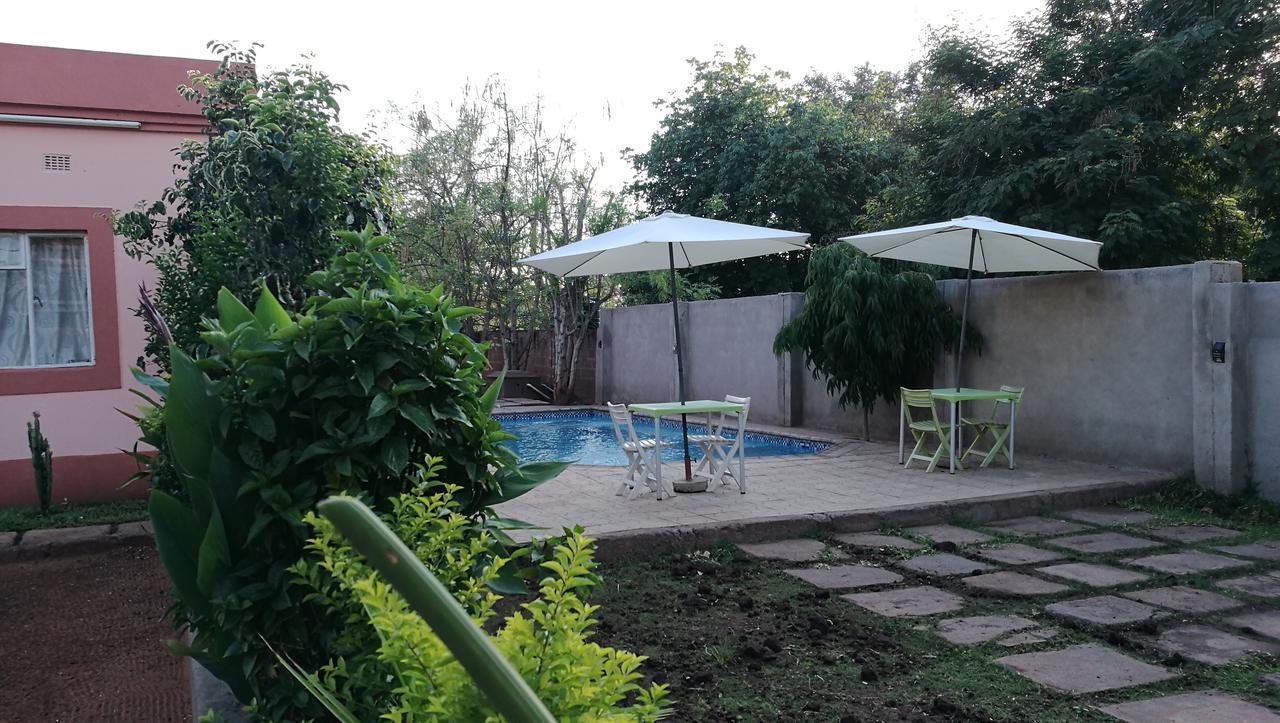 Lepatino Bed & Breakfast Livingstone Bagian luar foto