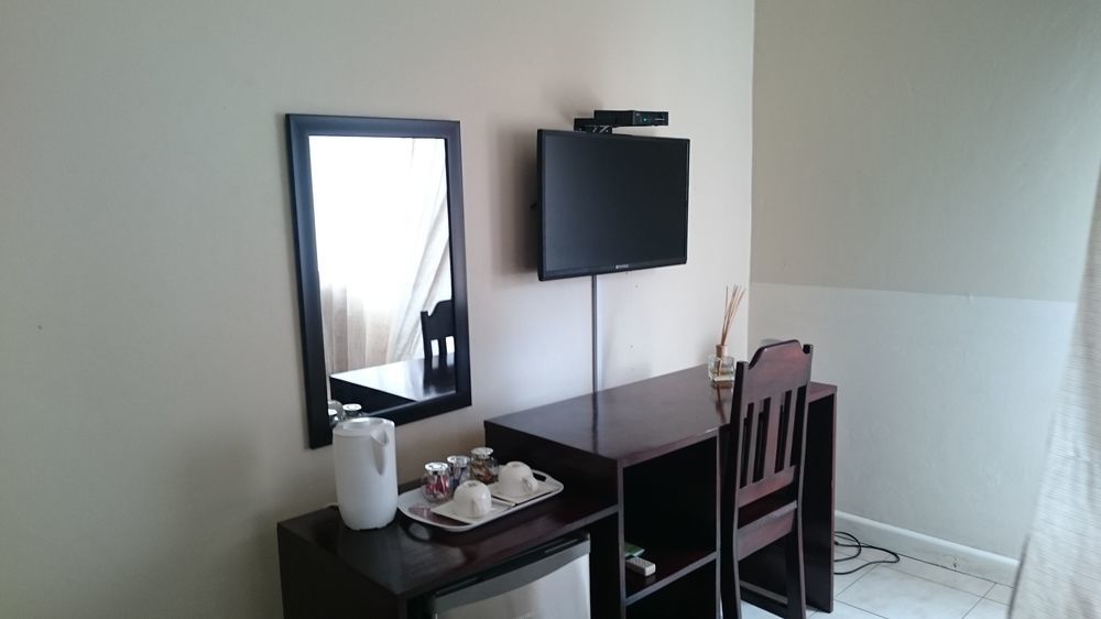 Lepatino Bed & Breakfast Livingstone Bagian luar foto