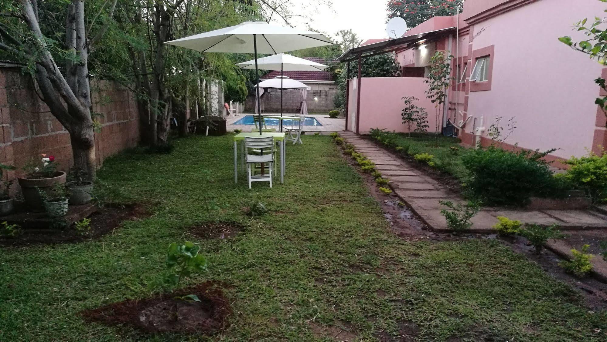 Lepatino Bed & Breakfast Livingstone Bagian luar foto