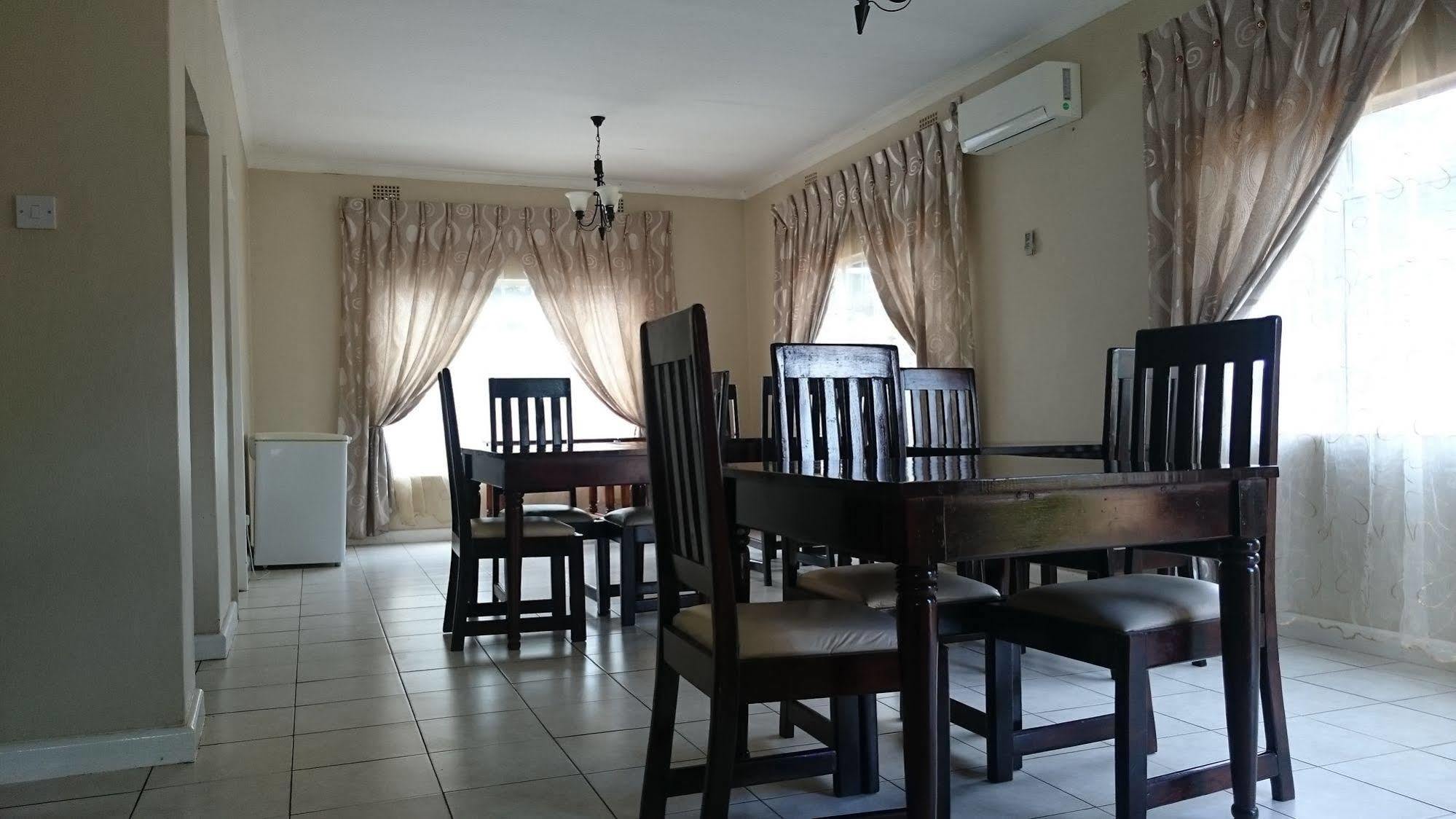 Lepatino Bed & Breakfast Livingstone Bagian luar foto