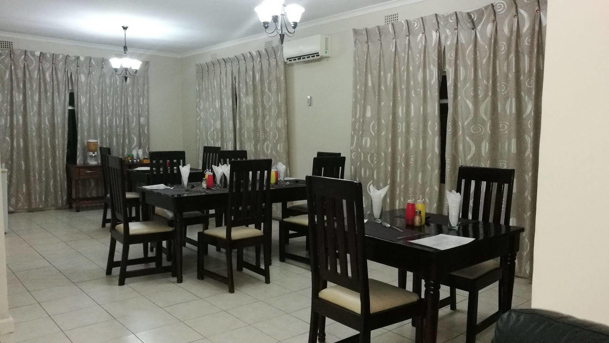 Lepatino Bed & Breakfast Livingstone Bagian luar foto