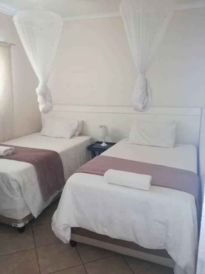 Lepatino Bed & Breakfast Livingstone Bagian luar foto